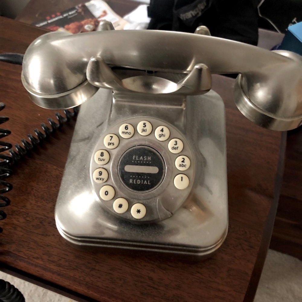Dial phone